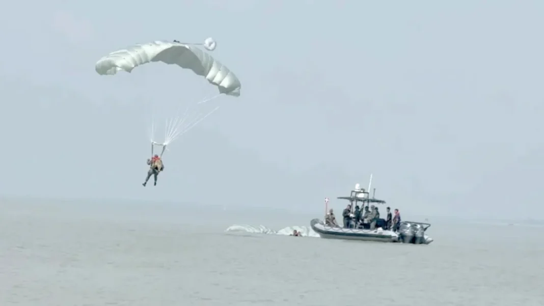 নৌবাহিনী